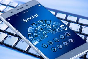 redes sociais 300x200 - Fórmula Negócio Online Funciona mesmo? O que é FNO? É confiável? (Tudo sobre Fórmula Negócio Online)  
