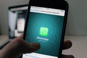 o que e o whatsapp business 300x200 - WhatsApp Business: o que é e como vender mais com a conta comercial do WhatsApp - Guia Completo para Negócios de Sucesso